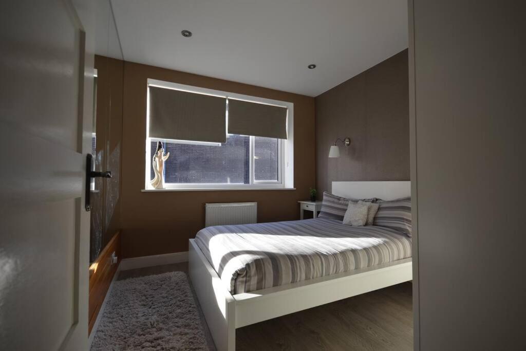 Flat In The Heart Of Camden Town Lägenhet London Exteriör bild